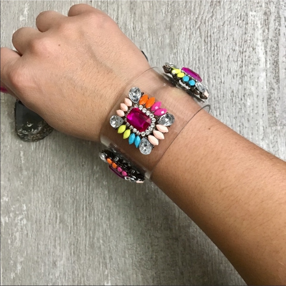 πΊMulti Colored Resin & Rhinestone Cuff Bracelet - Picture 4 of 7